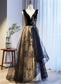 Picture of V-neckline Black Color Tulle with Velvet Top Long Evening Dresses Party Dresses, A-line Wedding Party Dresses